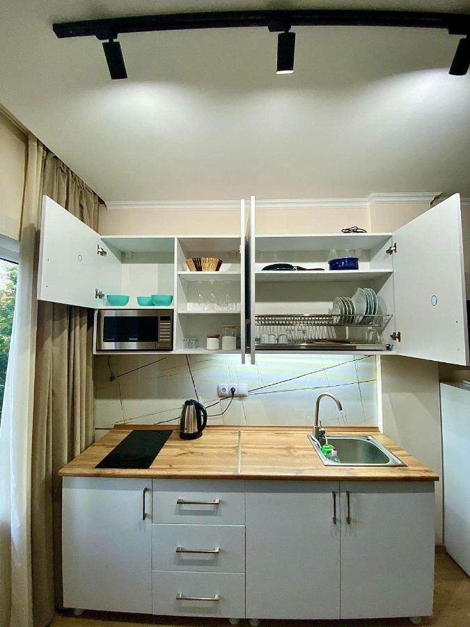 Room 27 In Кутаиси Экстерьер фото
